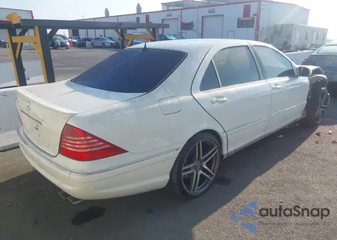 2003 Mercedes-Benz S 600 z USA, uszkodzony, nr VIN WDBNG76J63A344813